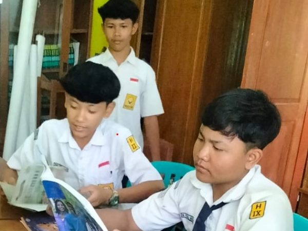Membangun Budaya Literasi di Perpustakaan SMP Negeri 1 Penawangan: Mendekatkan Siswa pada Dunia Buku